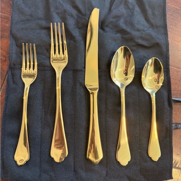 New! Mepra Dolce Vita Oro 5-Piece Mirrored Flatware Set - Picture 1 of 9